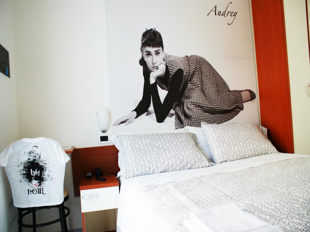 Hotel Lady Rimini Eksteriør billede
